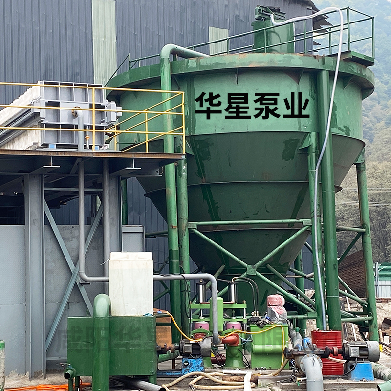 泥漿柱塞泵處理污泥污水使用現(xiàn)場